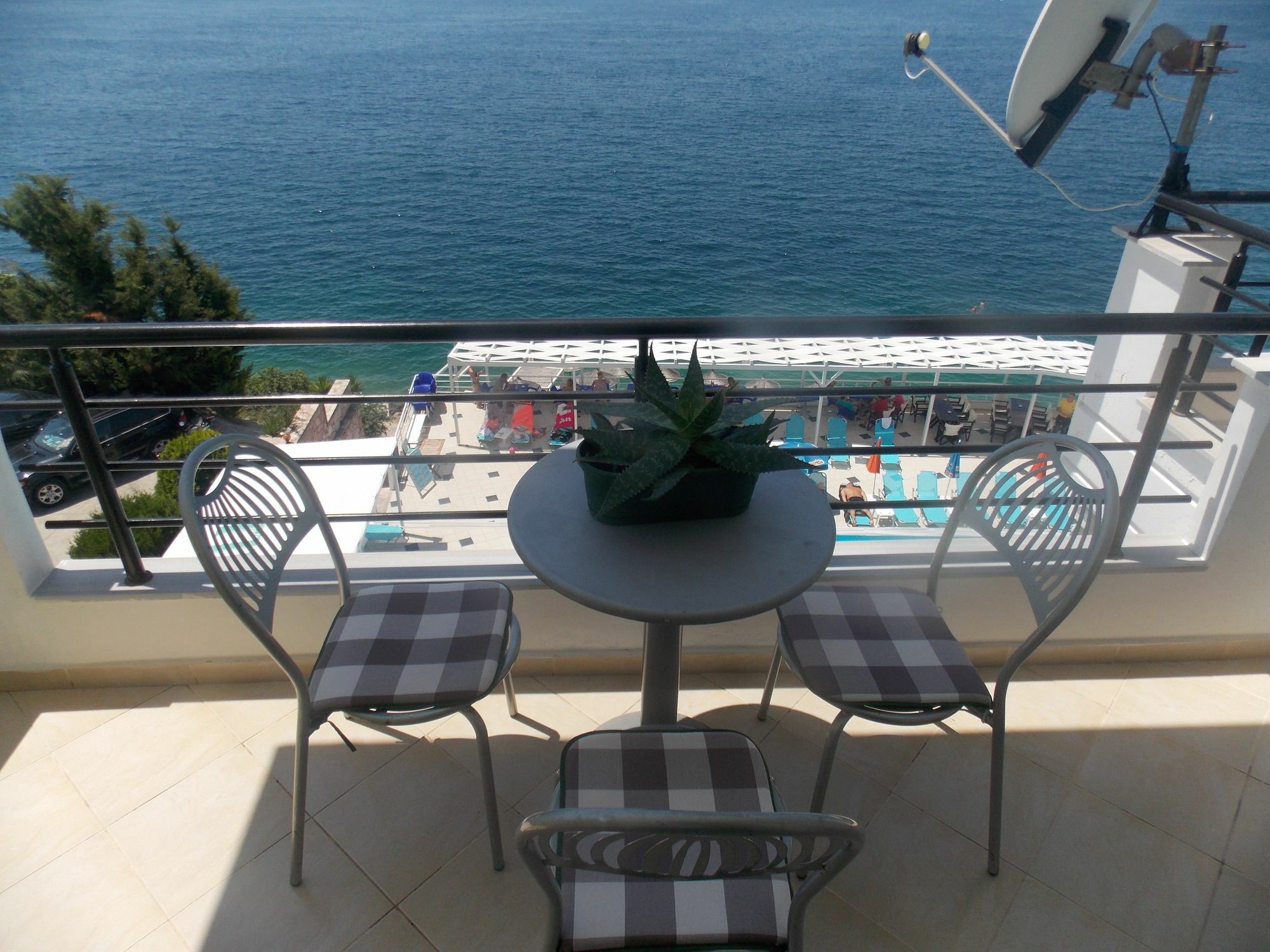 Berti Apartments Sarande Exterior photo